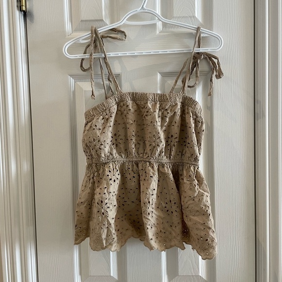 Cute tank top - Picture 1 of 4